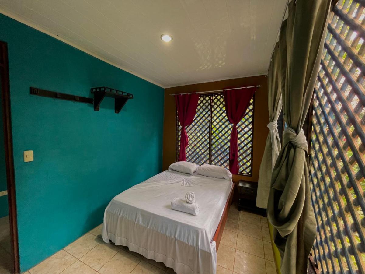 Los Amigos Jungle Hotel Тортугеро Экстерьер фото