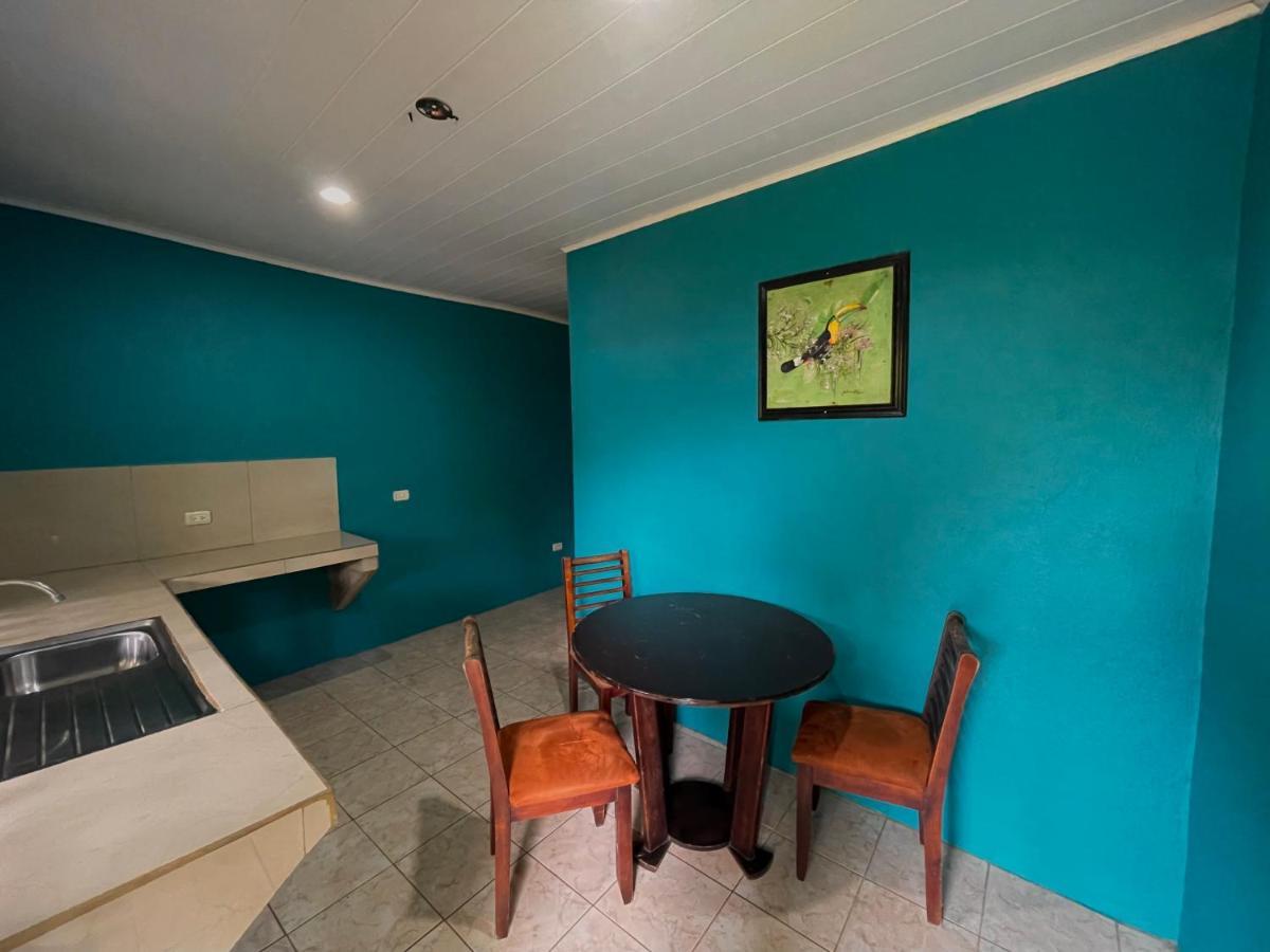 Los Amigos Jungle Hotel Тортугеро Экстерьер фото